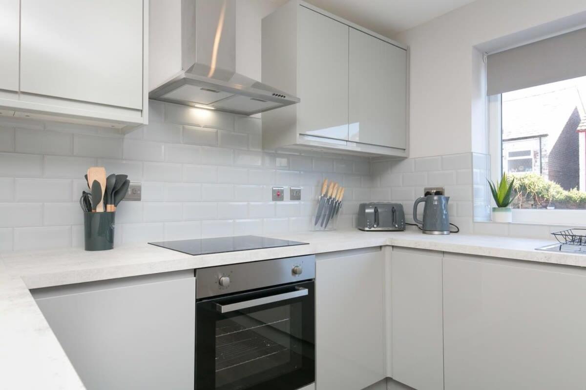 Stunning 2 Bedroom Apartment In Уолъси Екстериор снимка